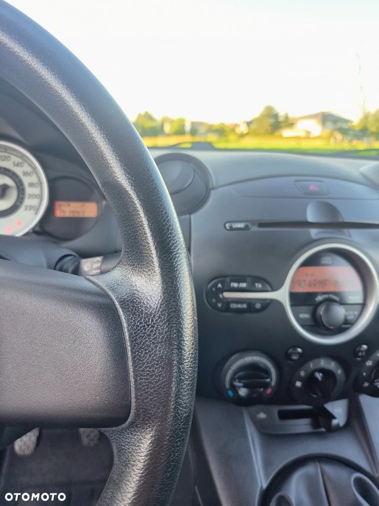 Mazda 2 1.3 MZR Active - 25