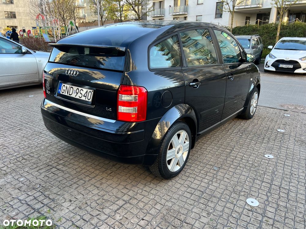 Audi A2 1.4 - 8