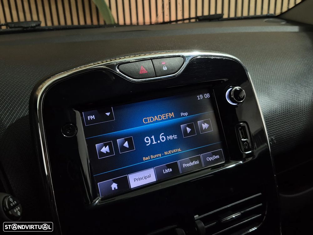 Renault Clio Sport Tourer 1.5 dCi Dynamique S - 11