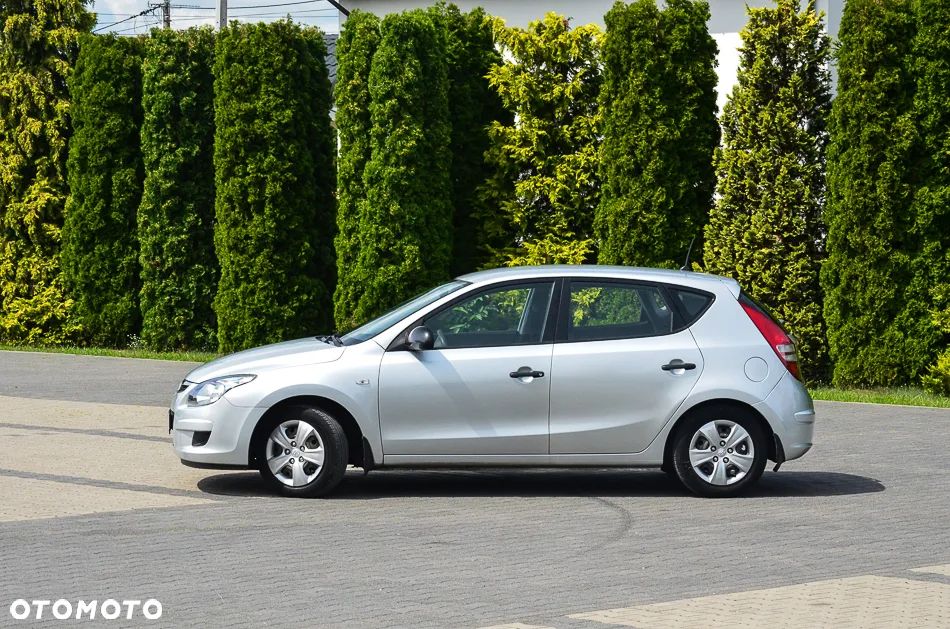 Hyundai i30 1.4 Comfort EU5 - 10