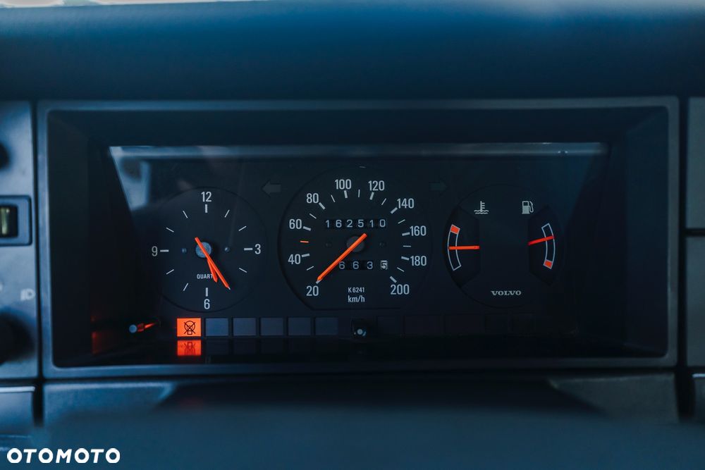 Volvo Seria 200 - 20