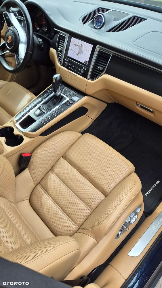 Porsche Macan - 28