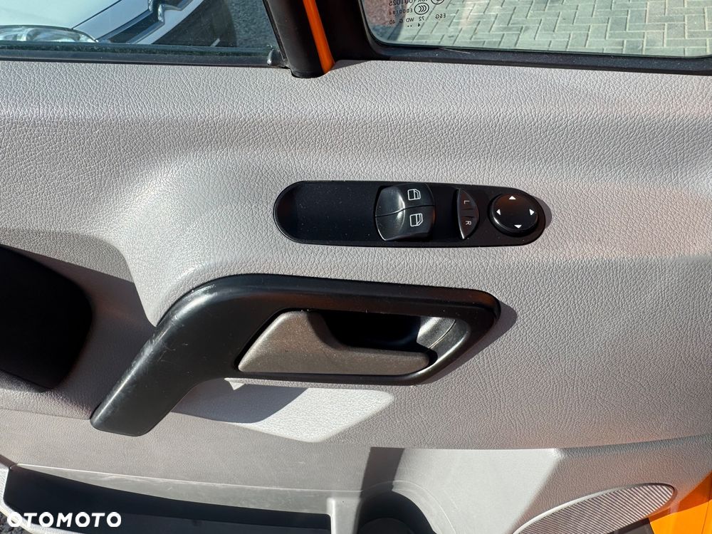 Volkswagen Crafter - 25