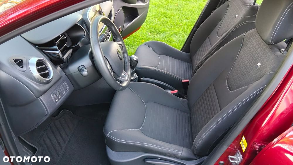 Renault Clio 1.2 16V 75 LIMITED - 26