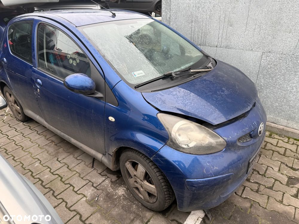 Toyota Aygo 1.4D Maska Drzwi Zderzak Lusterko Lampa Reflektor - 1