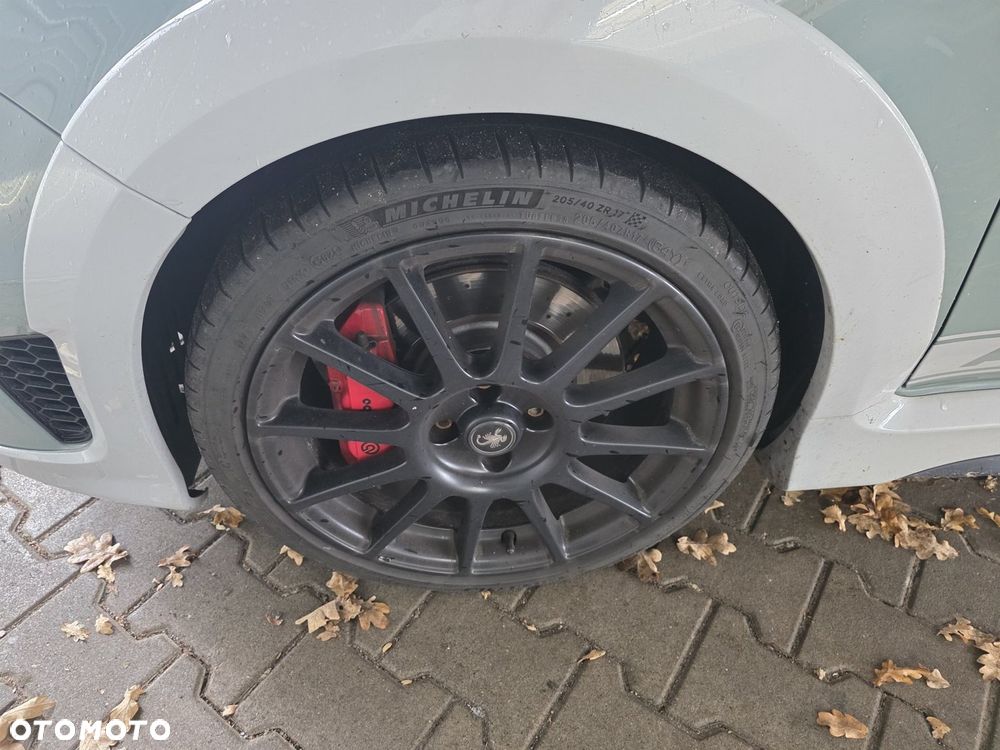 Abarth 695 1.4 T-Jet 16v - 16