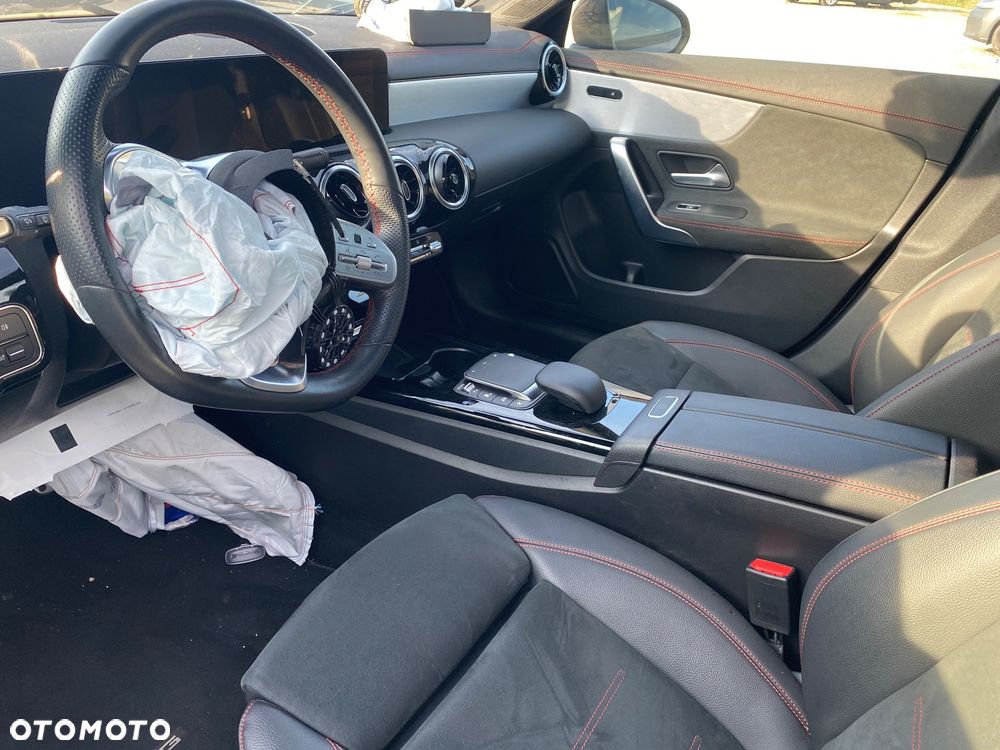 Mercedes-Benz CLA 250 e 8G-DCT Edition AMG Line - 2