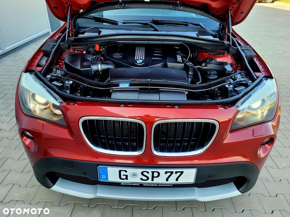 BMW X1 xDrive18d Sport Line - 17