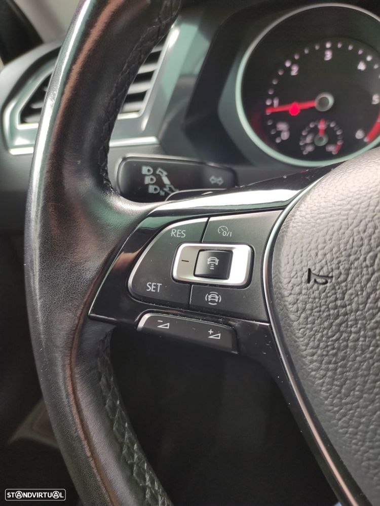 VW Tiguan Allspace 2.0 TDI Confortline DSG - 22