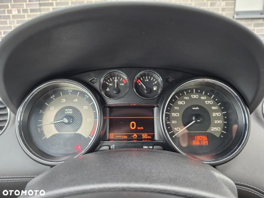 Peugeot RCZ 1.6 200 THP - 30