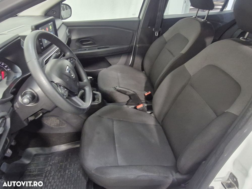 Dacia Logan ECO-G 100 Essential - 8