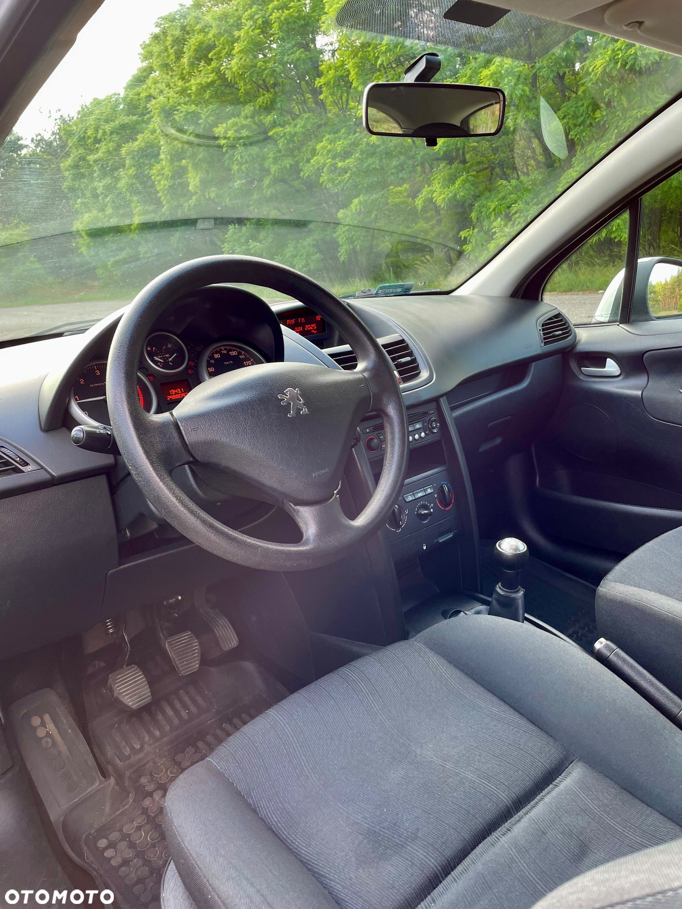 Peugeot 207 - 15