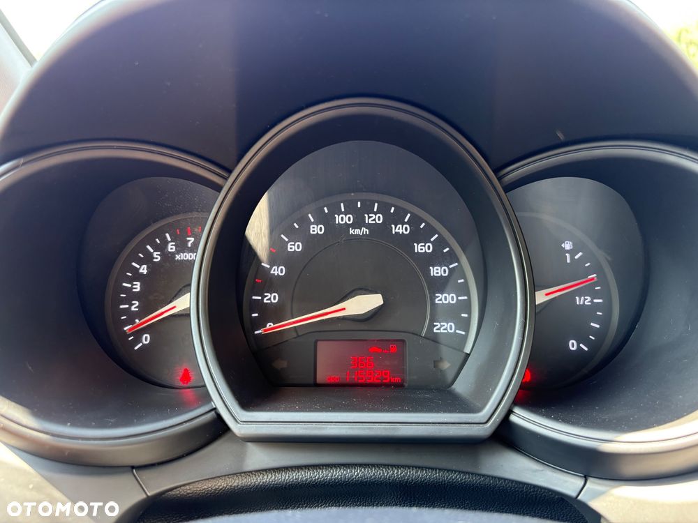 Kia Rio 1.2 Attract - 13