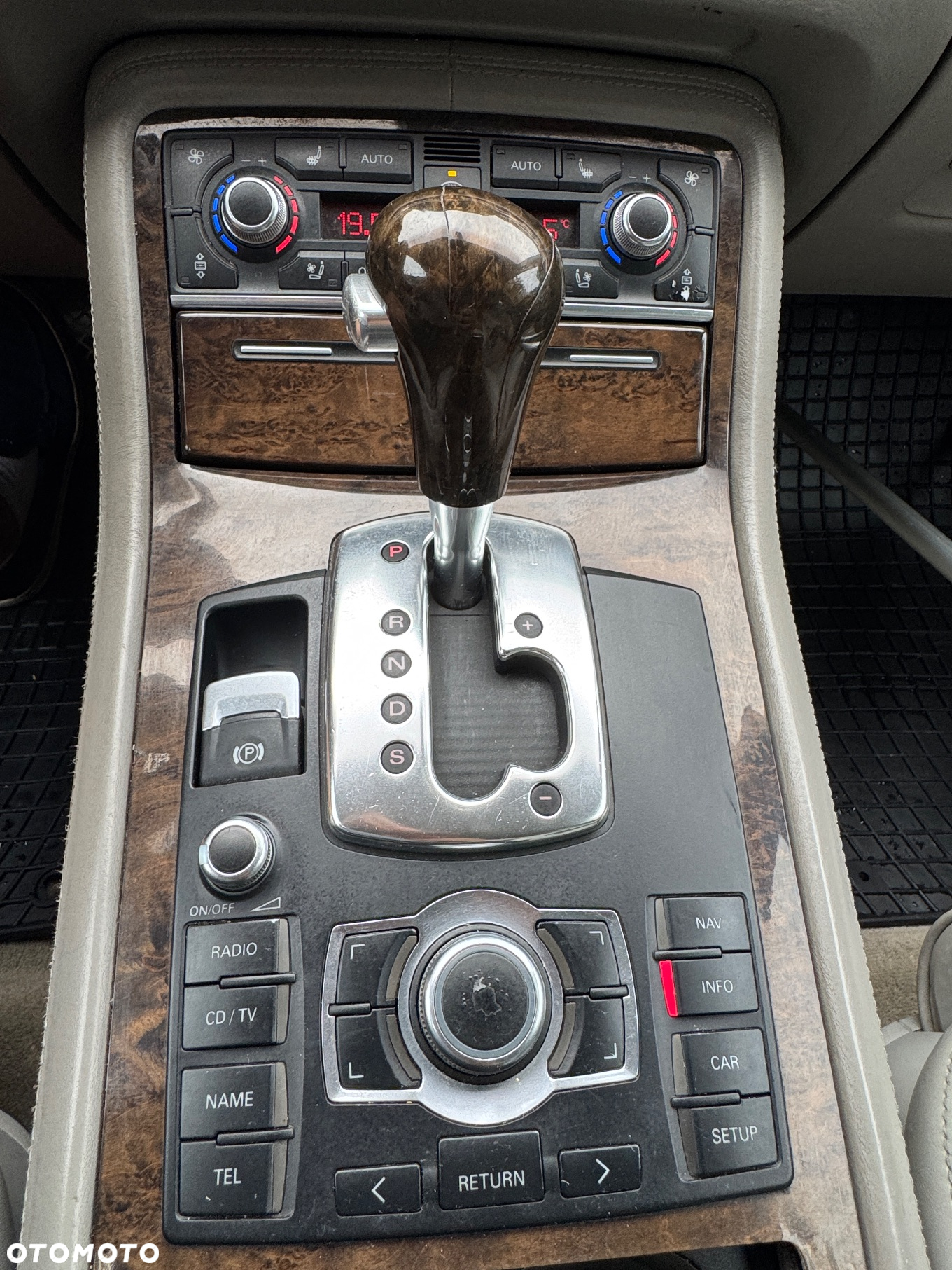 Audi A8 4.2 TDI DPF L Quattro - 20
