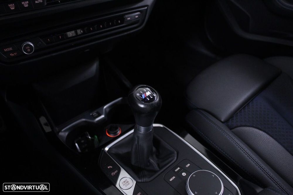 BMW 116 d Pack Desportivo M - 34
