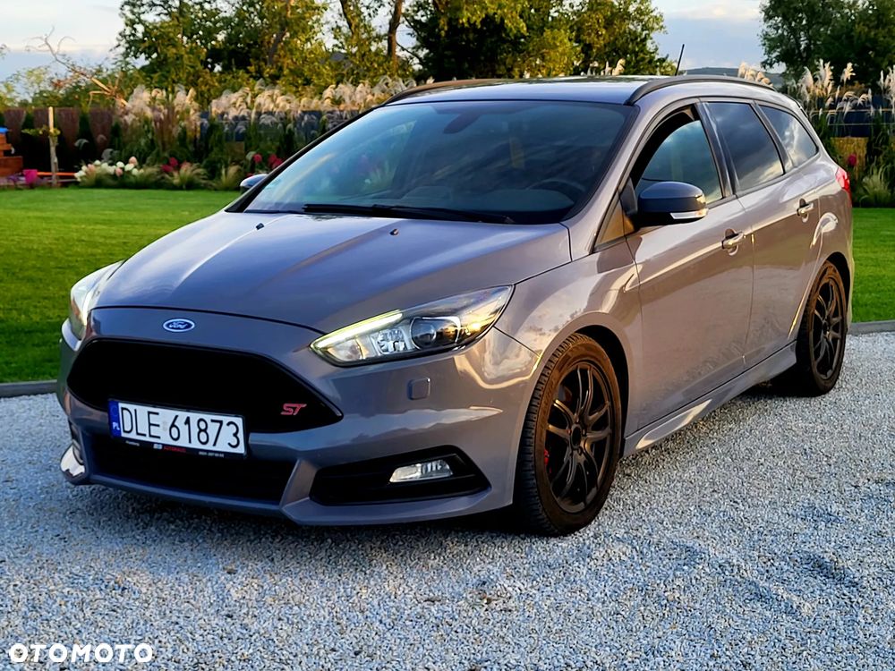 Ford Focus 2.0 TDCi ST-2 PowerShift - 2