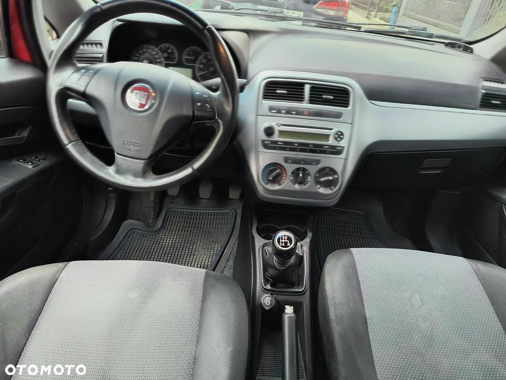 Fiat Grande Punto - 9