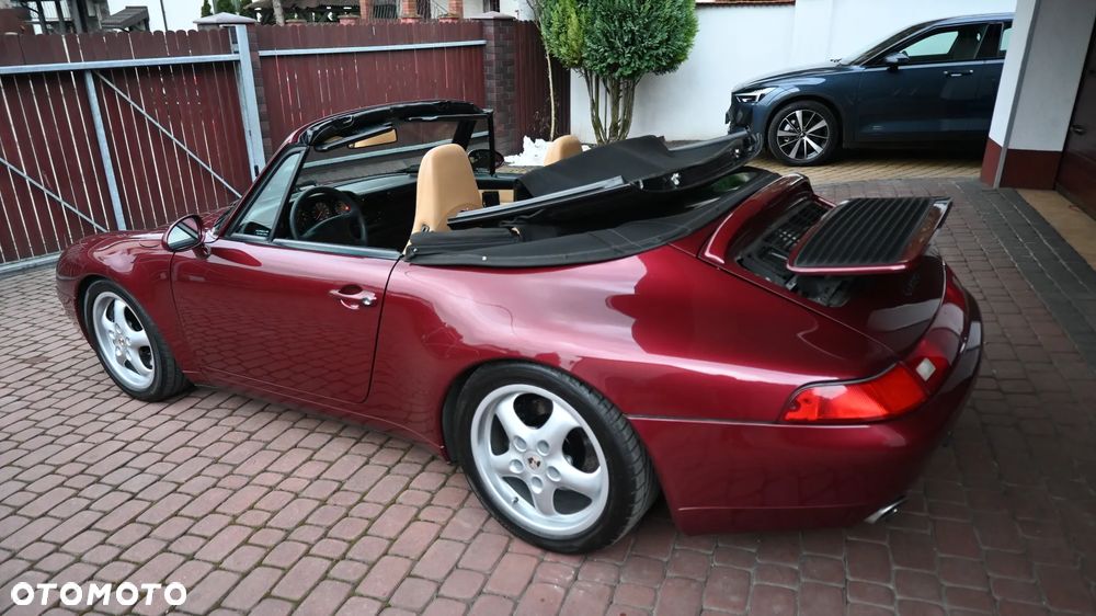 Porsche 911 Carrera - 20