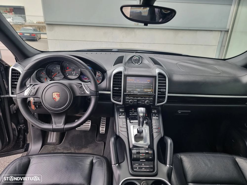 Porsche Cayenne Standard - 29