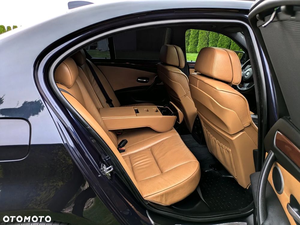 BMW Seria 5 - 24