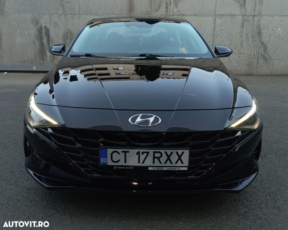 Hyundai Elantra 1.6 l 123 CP CVT Highway - 32