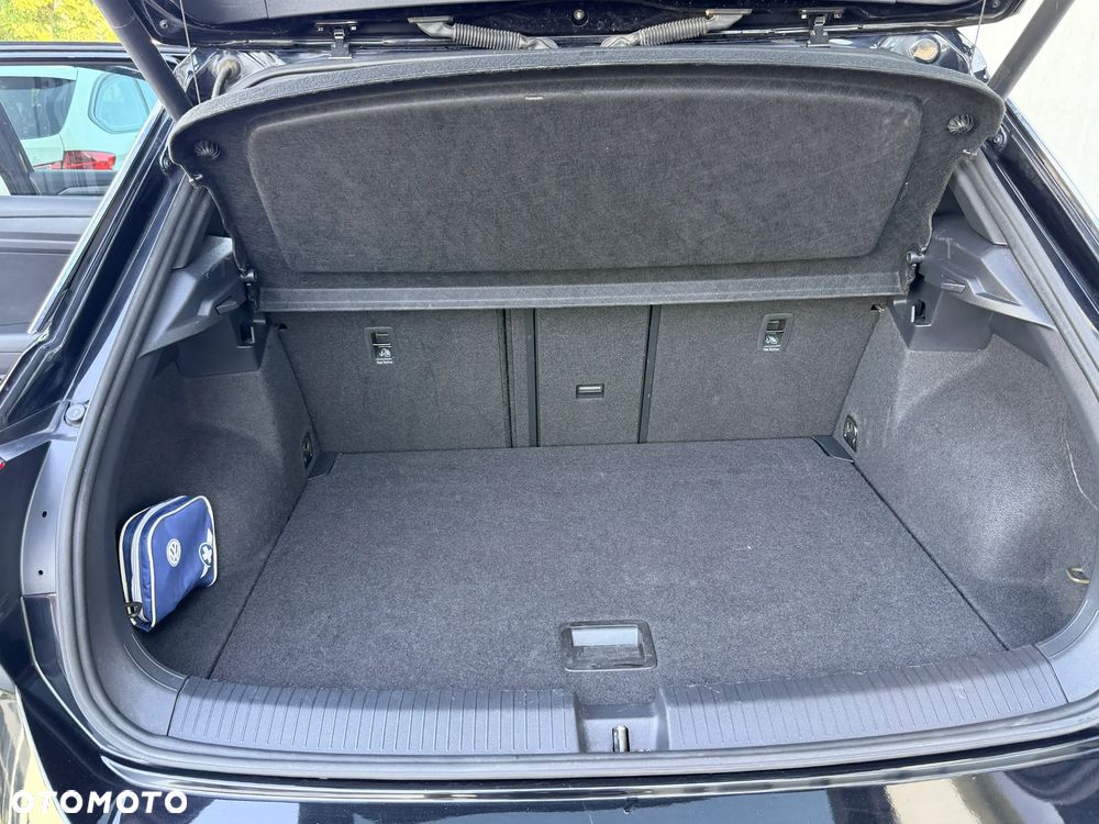 Volkswagen T-Roc 1.5 TSI R-Line DSG - 12