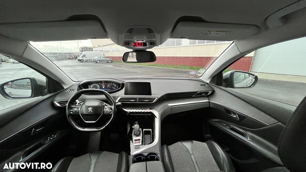 Peugeot 3008 1.2 PureTech Turbo S&S EAT6 Active - 7
