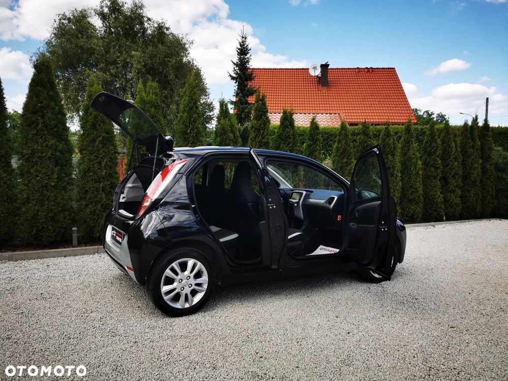 Toyota Aygo x-wave - 10