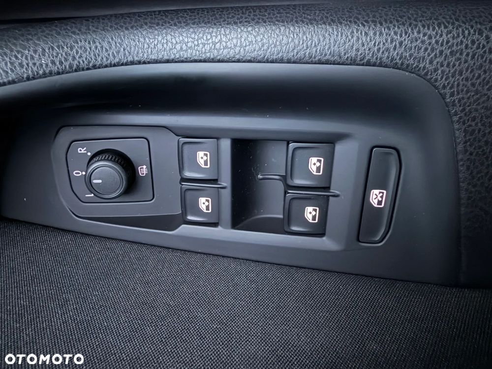 Volkswagen Passat - 18
