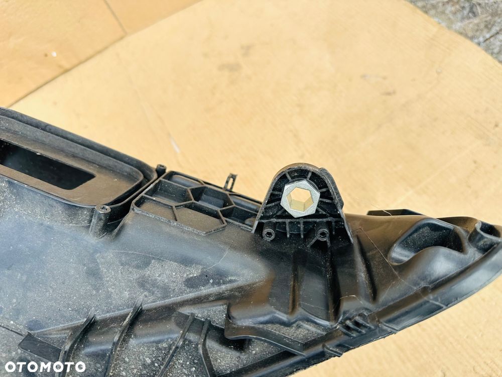 OBUDOWA PUSZKA PRAWA MERCEDES SL W232 FULL LED - 3