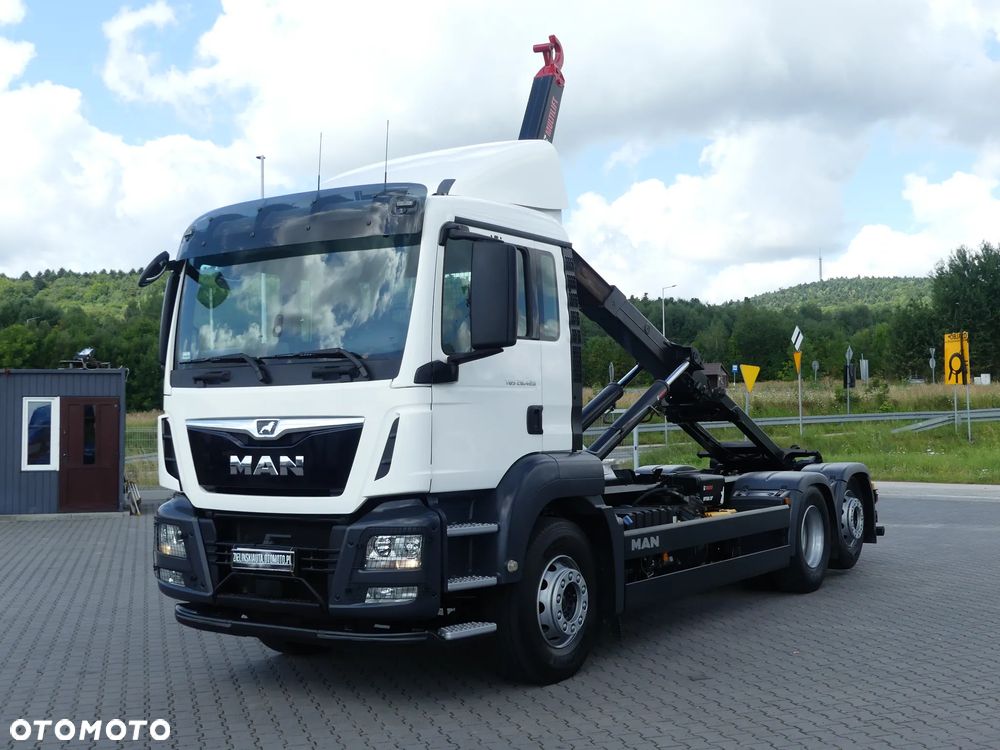 MAN TGS 26.420 / 6x2 / HAKOWIEC / HIAB MULTILIFT / EURO 6