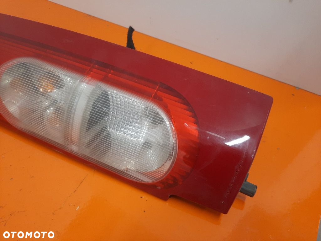 NISSAN KUBISTAR I 03-08 LAMPA TYŁ PRAWA ZEWNĘTRZNA TYLNA - 2