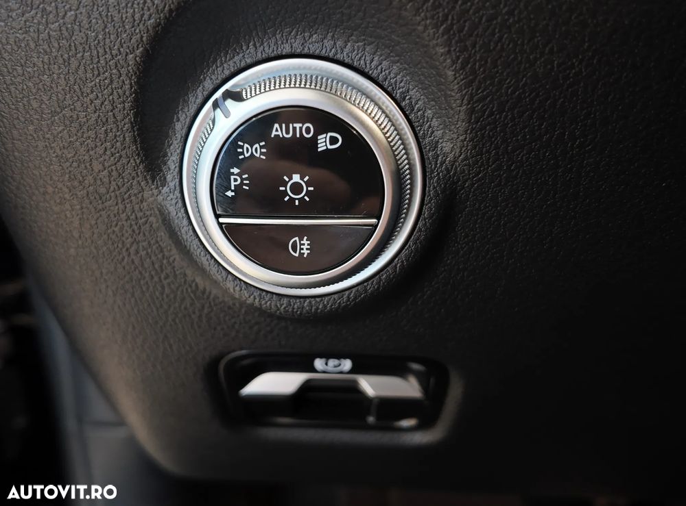 Mercedes-Benz C 200 4Matic 9G-TRONIC Avantgarde - 19