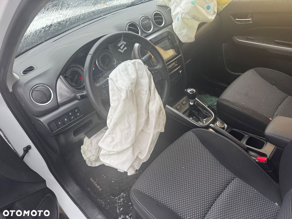 Suzuki Vitara 2023 photo 4