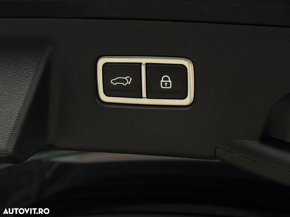 Kia Sorento 1.6 T-GDI PHEV AWD Aut. Platinum - 28