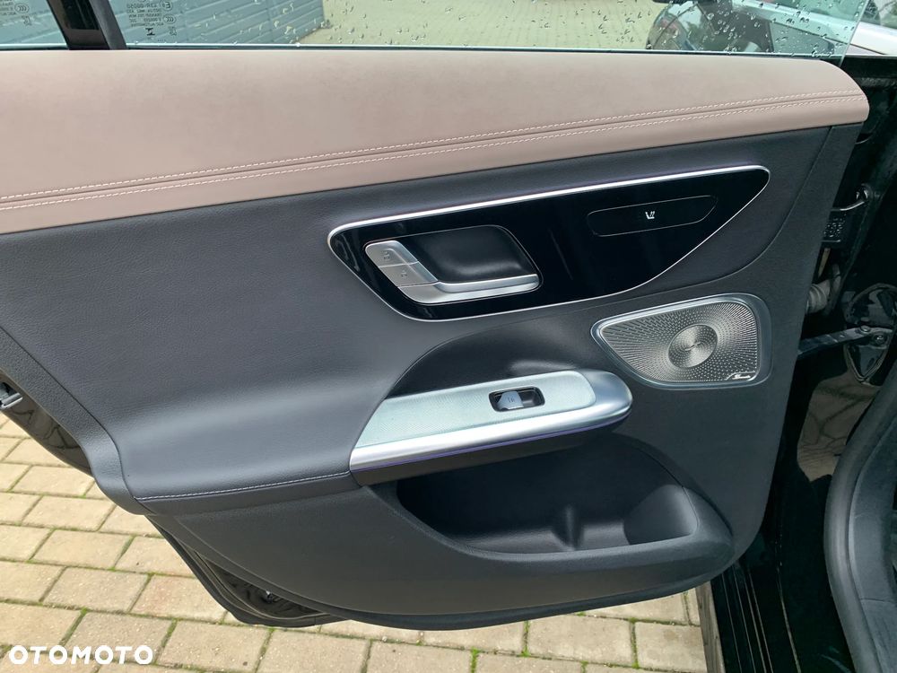 Mercedes-Benz EQE 350 Edition Electric Art - 18
