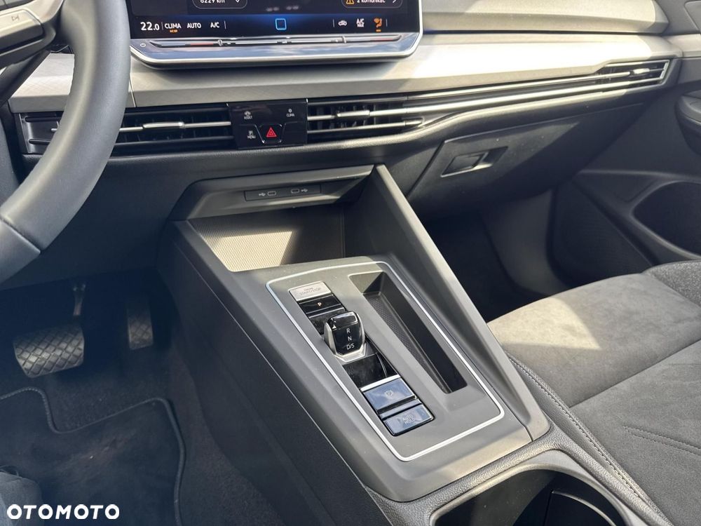 Volkswagen Golf 1.5 eTSI mHEV Life Plus DSG - 16