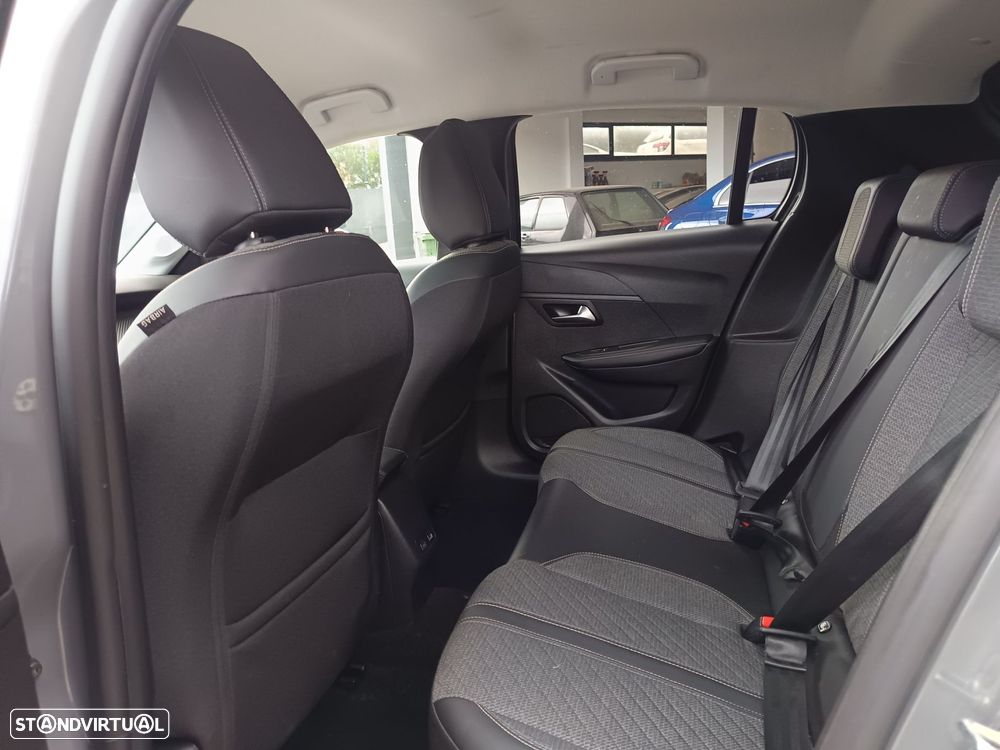 Peugeot 208 PureTech 100 Allure Pack - 31