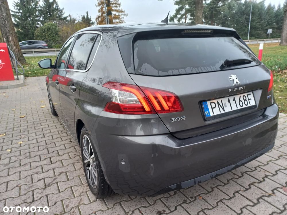 Peugeot 308 1.2 PureTech Allure S&S - 5