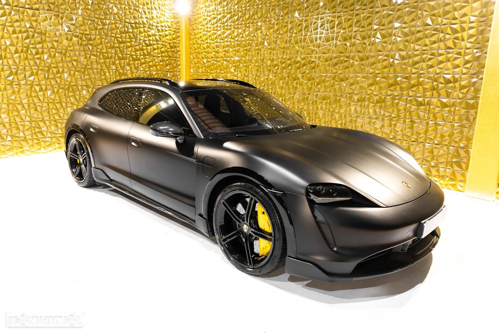 Porsche Taycan Cross Turismo Turbo S - 11