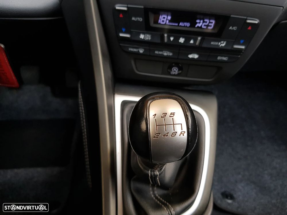 Honda Civic 1.4 i-VTEC Sport Navi - 20