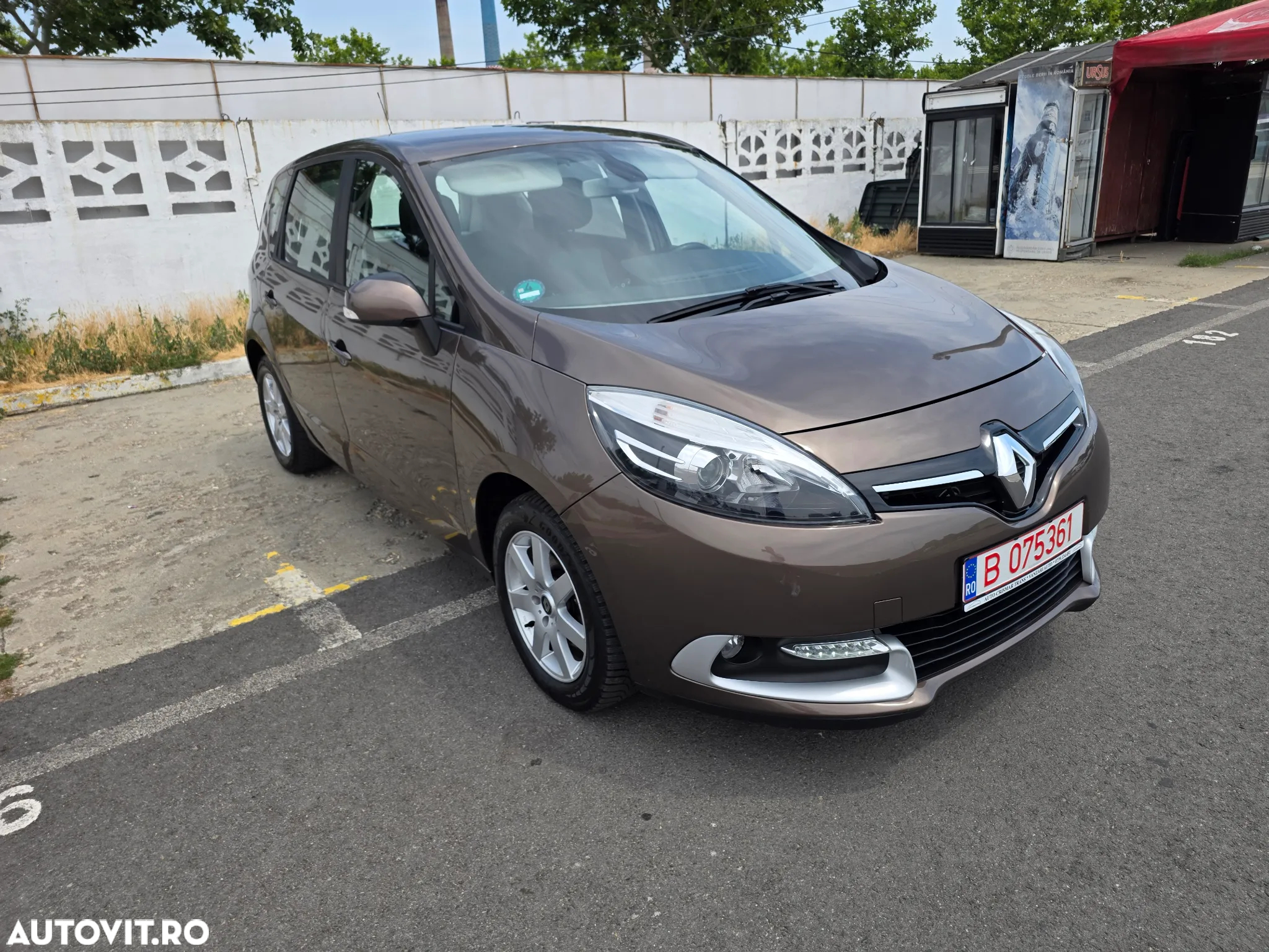 Renault Scenic ENERGY TCe 130 INTENS - 12