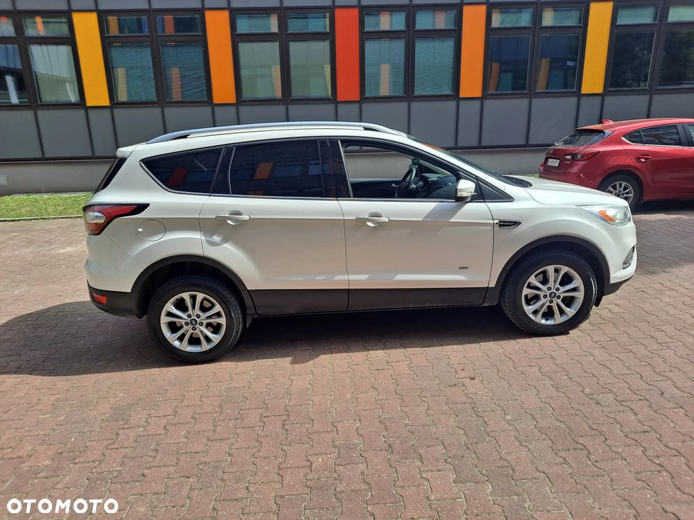 Ford Kuga - 8