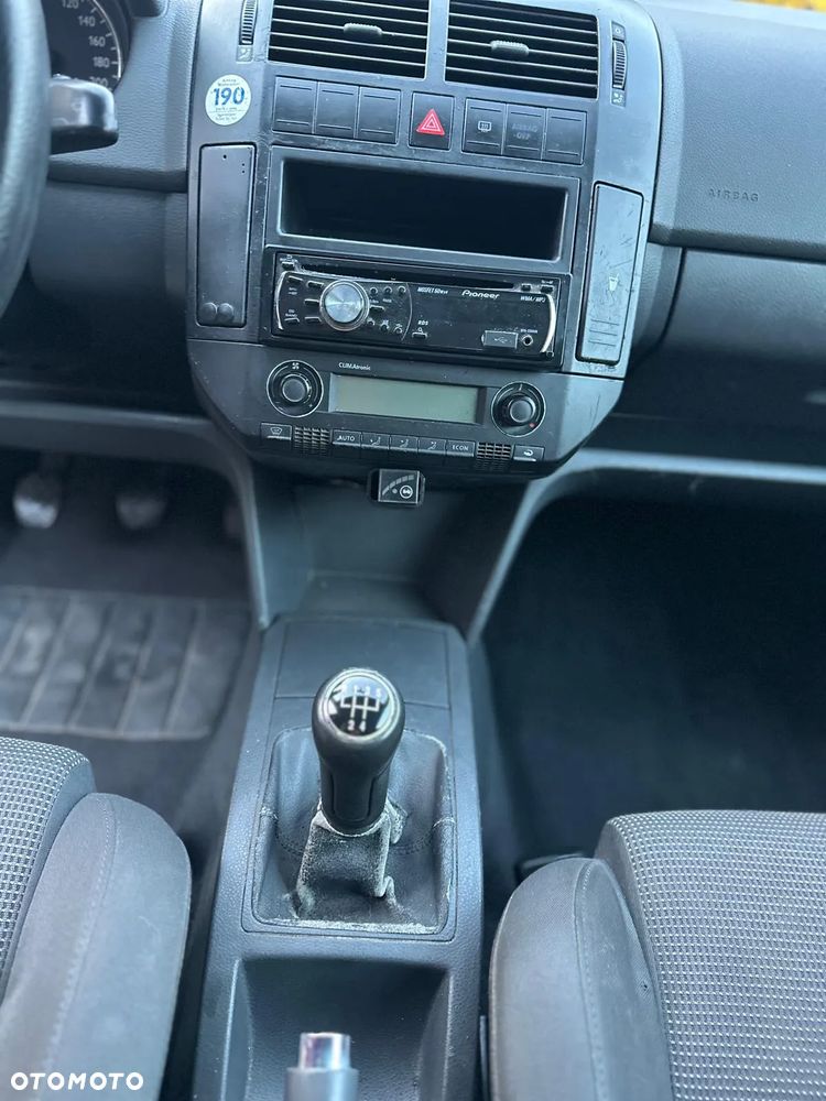 Volkswagen Polo 1.4 16V Basis - 10