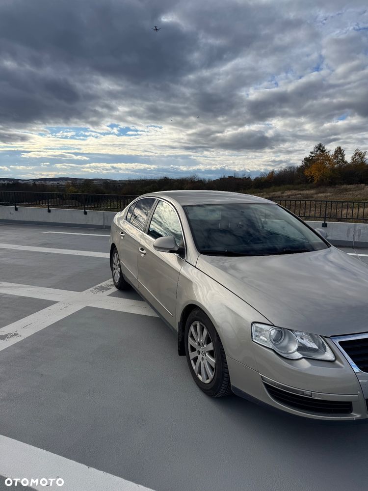 Volkswagen Passat 2.0 TDI 4Mot Comfortline - 6