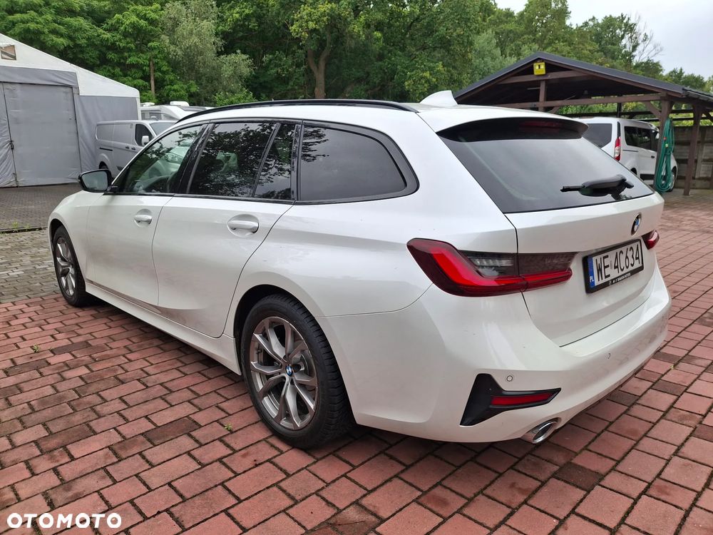BMW Seria 3 318i Sport Line - 10
