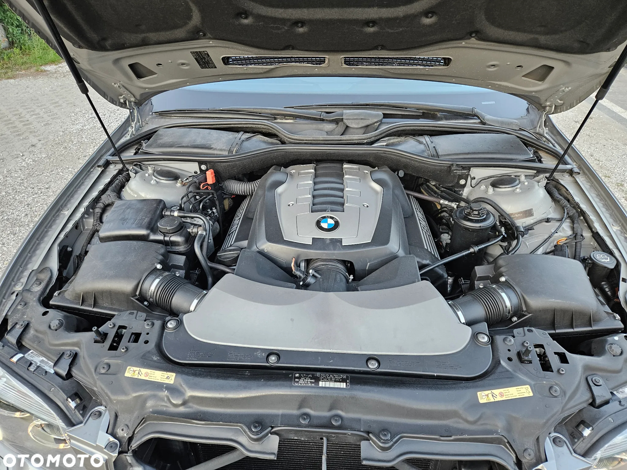 BMW Seria 7 750Li - 16