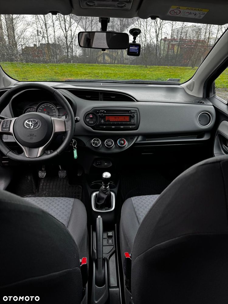 Toyota Yaris 1.33 Active - 6