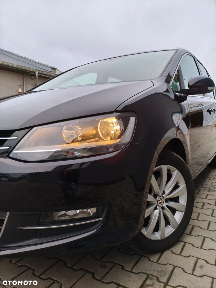 Volkswagen Sharan 2.0 TDI 4MOTION Blue Motion Life - 23