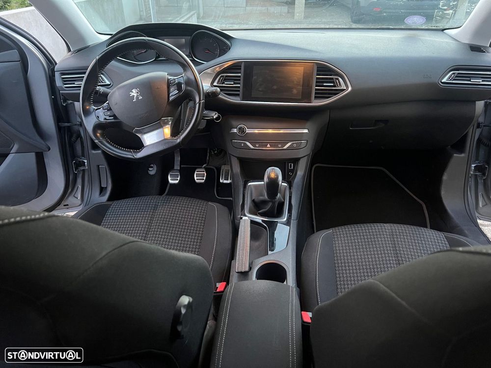 Peugeot 308 - 9